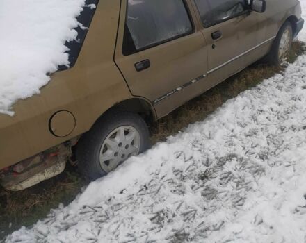 Коричневый Форд Сиерра, объемом двигателя 2 л и пробегом 1 тыс. км за 355 $, фото 14 на Automoto.ua