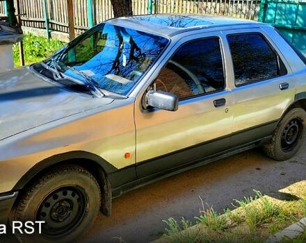 Коричневий Форд Сієрра, об'ємом двигуна 2 л та пробігом 98 тис. км за 1400 $, фото 3 на Automoto.ua