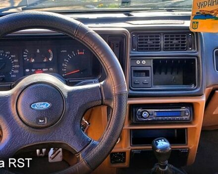 Коричневий Форд Сієрра, об'ємом двигуна 2 л та пробігом 98 тис. км за 1400 $, фото 2 на Automoto.ua