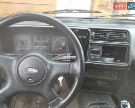 Коричневый Форд Сиерра, объемом двигателя 2 л и пробегом 60 тыс. км за 800 $, фото 3 на Automoto.ua