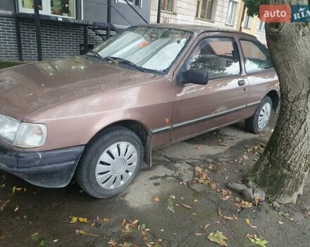 Коричневый Форд Сиерра, объемом двигателя 1.8 л и пробегом 40 тыс. км за 2000 $, фото 5 на Automoto.ua