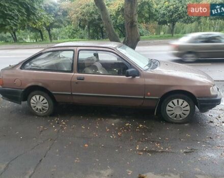 Коричневый Форд Сиерра, объемом двигателя 1.8 л и пробегом 40 тыс. км за 2000 $, фото 11 на Automoto.ua