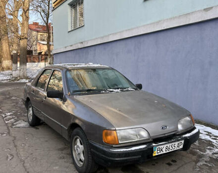 Коричневий Форд Сієрра, об'ємом двигуна 2 л та пробігом 120 тис. км за 850 $, фото 1 на Automoto.ua