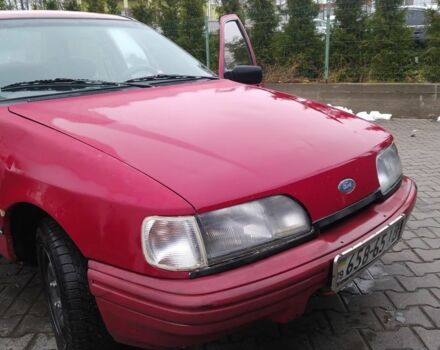 Красный Форд Сиерра, объемом двигателя 1.8 л и пробегом 200 тыс. км за 650 $, фото 4 на Automoto.ua