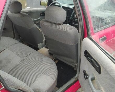 Красный Форд Сиерра, объемом двигателя 1.8 л и пробегом 200 тыс. км за 650 $, фото 15 на Automoto.ua