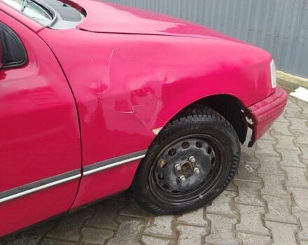 Красный Форд Сиерра, объемом двигателя 1.8 л и пробегом 200 тыс. км за 650 $, фото 9 на Automoto.ua