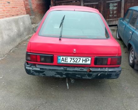 Красный Форд Сиерра, объемом двигателя 1.6 л и пробегом 100 тыс. км за 835 $, фото 2 на Automoto.ua