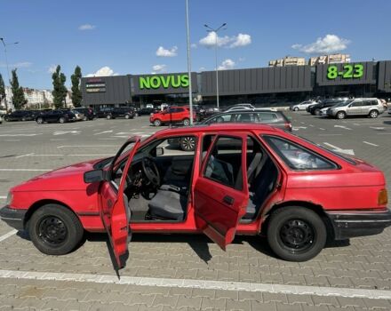 Красный Форд Сиерра, объемом двигателя 1.8 л и пробегом 90 тыс. км за 899 $, фото 4 на Automoto.ua