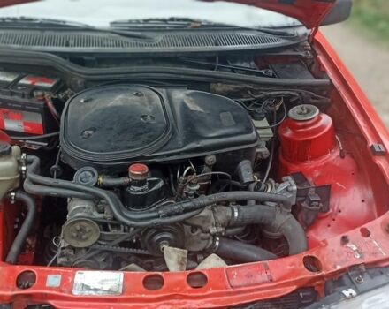 Красный Форд Сиерра, объемом двигателя 2 л и пробегом 230 тыс. км за 900 $, фото 7 на Automoto.ua