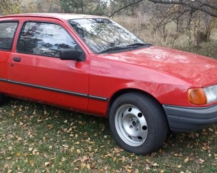 Красный Форд Сиерра, объемом двигателя 2 л и пробегом 230 тыс. км за 900 $, фото 3 на Automoto.ua