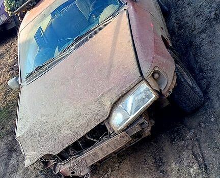 Червоний Форд Сієрра, об'ємом двигуна 20 л та пробігом 0 тис. км за 400 $, фото 4 на Automoto.ua