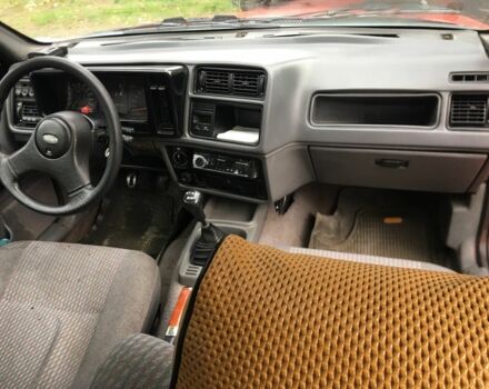 Червоний Форд Сієрра, об'ємом двигуна 1.6 л та пробігом 600 тис. км за 800 $, фото 5 на Automoto.ua