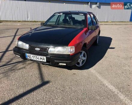 Красный Форд Сиерра, объемом двигателя 2 л и пробегом 270 тыс. км за 1750 $, фото 3 на Automoto.ua