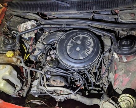 Красный Форд Сиерра, объемом двигателя 1.6 л и пробегом 333 тыс. км за 1072 $, фото 2 на Automoto.ua