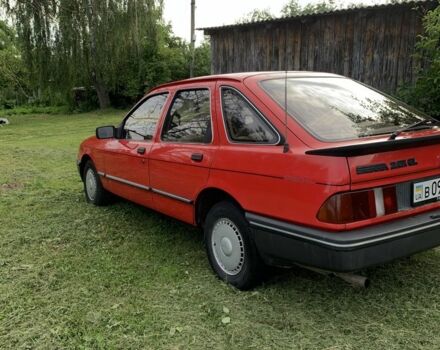 Червоний Форд Сієрра, об'ємом двигуна 2 л та пробігом 1000 тис. км за 1750 $, фото 1 на Automoto.ua