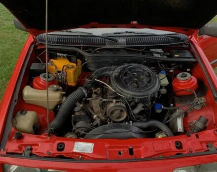 Червоний Форд Сієрра, об'ємом двигуна 2 л та пробігом 1000 тис. км за 1750 $, фото 3 на Automoto.ua