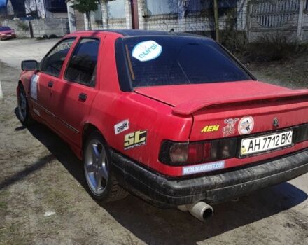 Красный Форд Сиерра, объемом двигателя 1.8 л и пробегом 99 тыс. км за 1750 $, фото 4 на Automoto.ua