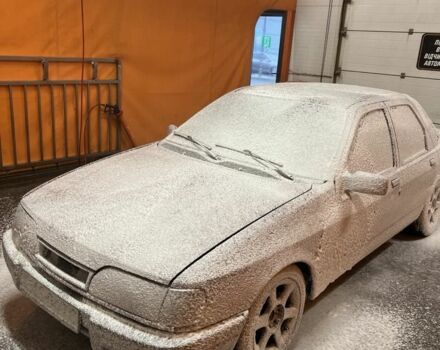 Красный Форд Сиерра, объемом двигателя 2 л и пробегом 255 тыс. км за 1100 $, фото 5 на Automoto.ua