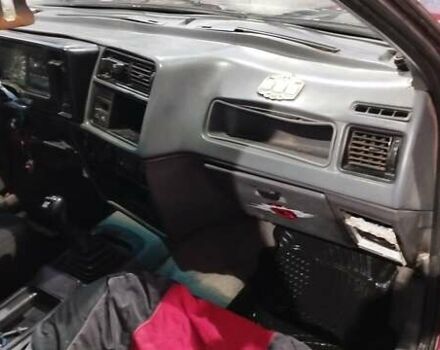 Червоний Форд Сієрра, об'ємом двигуна 2 л та пробігом 100 тис. км за 841 $, фото 4 на Automoto.ua