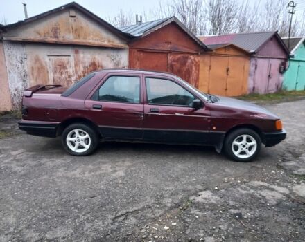 Красный Форд Сиерра, объемом двигателя 2 л и пробегом 500 тыс. км за 639 $, фото 3 на Automoto.ua