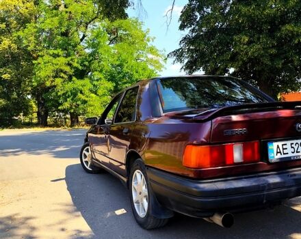 Красный Форд Сиерра, объемом двигателя 2 л и пробегом 0 тыс. км за 1300 $, фото 4 на Automoto.ua