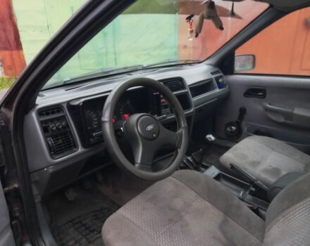 Красный Форд Сиерра, объемом двигателя 2 л и пробегом 500 тыс. км за 639 $, фото 8 на Automoto.ua