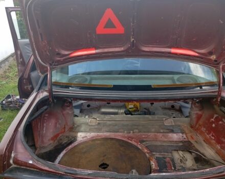 Красный Форд Сиерра, объемом двигателя 2 л и пробегом 440 тыс. км за 500 $, фото 4 на Automoto.ua