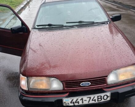 Красный Форд Сиерра, объемом двигателя 2 л и пробегом 440 тыс. км за 500 $, фото 5 на Automoto.ua