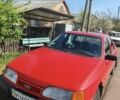 Красный Форд Сиерра, объемом двигателя 2 л и пробегом 150 тыс. км за 1100 $, фото 1 на Automoto.ua