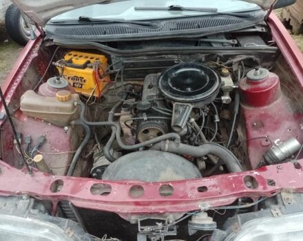 Червоний Форд Сієрра, об'ємом двигуна 1.6 л та пробігом 200 тис. км за 1000 $, фото 9 на Automoto.ua