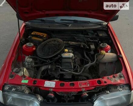 Червоний Форд Сієрра, об'ємом двигуна 1.6 л та пробігом 250 тис. км за 900 $, фото 16 на Automoto.ua