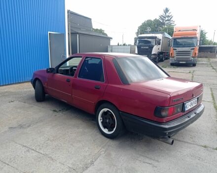 Красный Форд Сиерра, объемом двигателя 2 л и пробегом 93 тыс. км за 1500 $, фото 2 на Automoto.ua