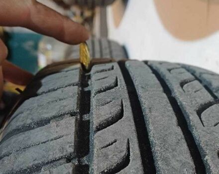 Красный Форд Сиерра, объемом двигателя 2 л и пробегом 250 тыс. км за 1200 $, фото 11 на Automoto.ua