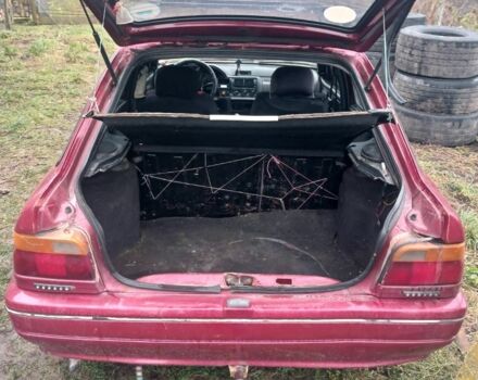 Красный Форд Сиерра, объемом двигателя 1 л и пробегом 555 тыс. км за 700 $, фото 5 на Automoto.ua