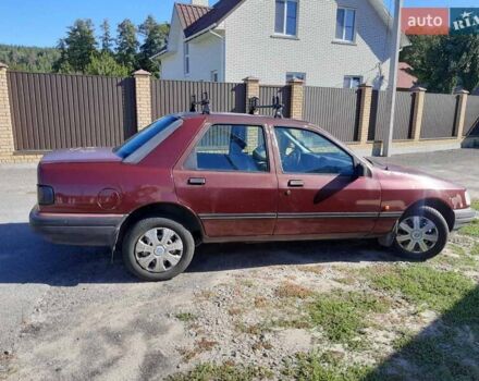 Красный Форд Сиерра, объемом двигателя 1.6 л и пробегом 250 тыс. км за 1500 $, фото 2 на Automoto.ua