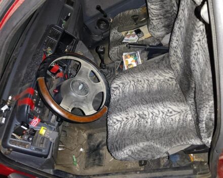 Красный Форд Сиерра, объемом двигателя 0 л и пробегом 200 тыс. км за 500 $, фото 2 на Automoto.ua