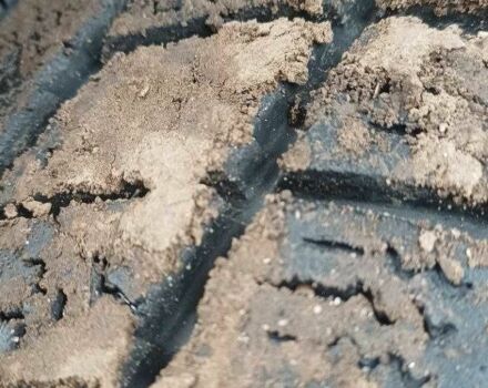 Красный Форд Сиерра, объемом двигателя 2 л и пробегом 250 тыс. км за 1200 $, фото 9 на Automoto.ua