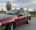 Красный Форд Сиерра, объемом двигателя 2 л и пробегом 350 тыс. км за 1100 $, фото 1 на Automoto.ua
