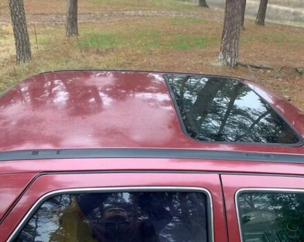 Красный Форд Сиерра, объемом двигателя 1.99 л и пробегом 250 тыс. км за 1500 $, фото 3 на Automoto.ua