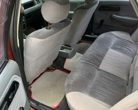 Красный Форд Сиерра, объемом двигателя 1.99 л и пробегом 250 тыс. км за 1500 $, фото 6 на Automoto.ua