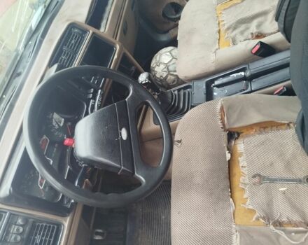 Красный Форд Сиерра, объемом двигателя 2 л и пробегом 200 тыс. км за 451 $, фото 2 на Automoto.ua