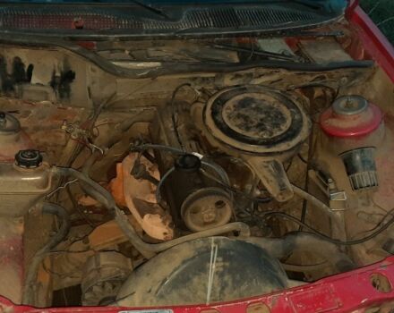 Красный Форд Сиерра, объемом двигателя 2 л и пробегом 270 тыс. км за 500 $, фото 3 на Automoto.ua