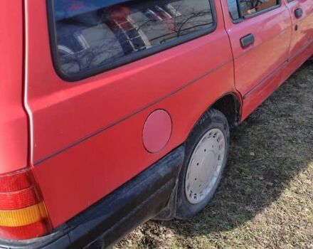 Червоний Форд Сієрра, об'ємом двигуна 2 л та пробігом 450 тис. км за 1050 $, фото 5 на Automoto.ua