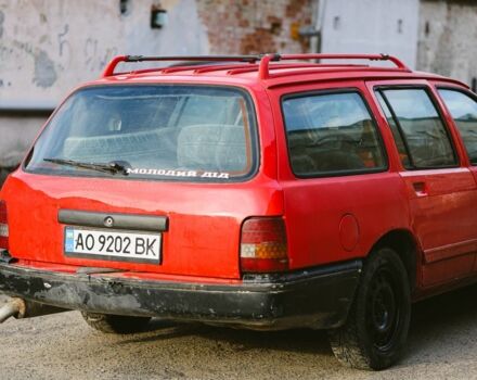 Красный Форд Сиерра, объемом двигателя 1.6 л и пробегом 200 тыс. км за 997 $, фото 3 на Automoto.ua