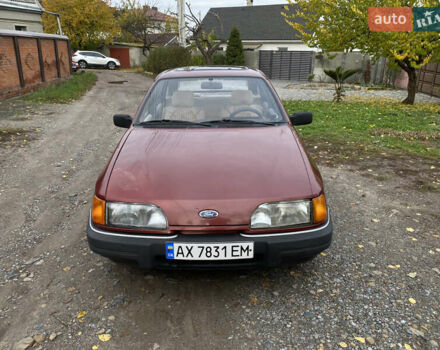 Красный Форд Сиерра, объемом двигателя 1.6 л и пробегом 200 тыс. км за 1450 $, фото 6 на Automoto.ua