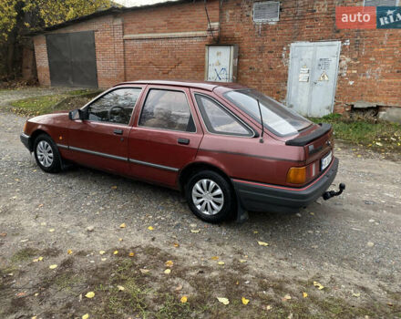 Красный Форд Сиерра, объемом двигателя 1.6 л и пробегом 200 тыс. км за 1450 $, фото 3 на Automoto.ua