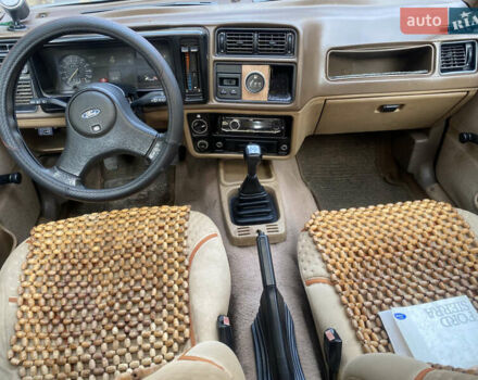 Красный Форд Сиерра, объемом двигателя 1.6 л и пробегом 200 тыс. км за 1450 $, фото 17 на Automoto.ua