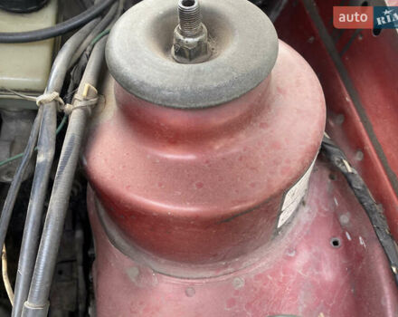 Красный Форд Сиерра, объемом двигателя 1.6 л и пробегом 200 тыс. км за 1450 $, фото 12 на Automoto.ua