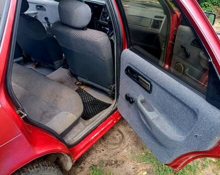 Красный Форд Сиерра, объемом двигателя 2 л и пробегом 222 тыс. км за 1080 $, фото 3 на Automoto.ua