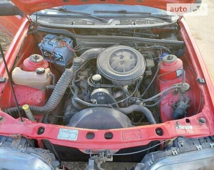 Красный Форд Сиерра, объемом двигателя 1.6 л и пробегом 140 тыс. км за 1800 $, фото 18 на Automoto.ua